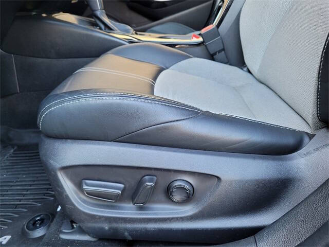 2022 Toyota Corolla Hatchback XSE