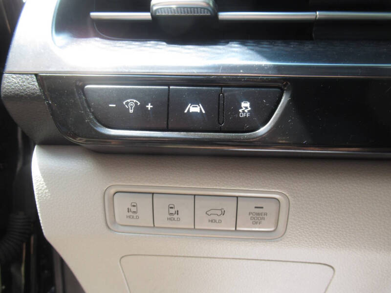 2023 Kia Carnival
