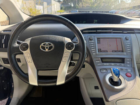 2015 Toyota Prius Five