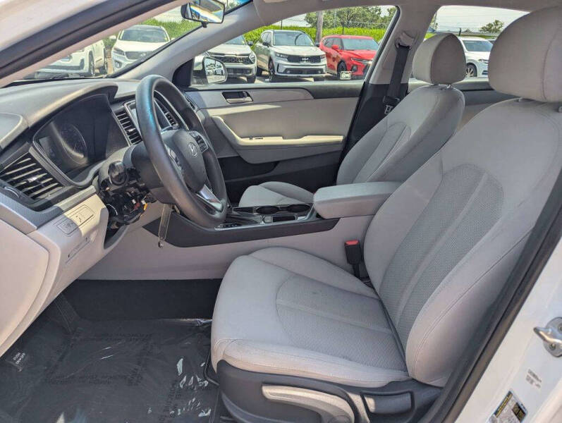2019 Hyundai Sonata SE