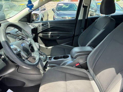 2015 Ford Escape S