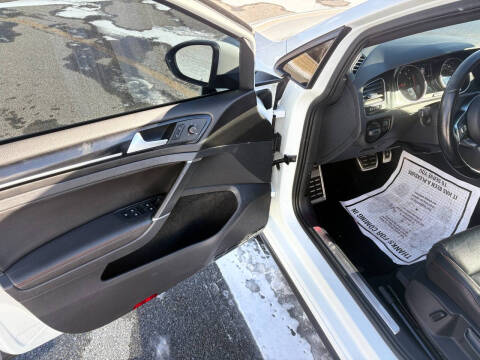 2017 Volkswagen Golf GTI SE