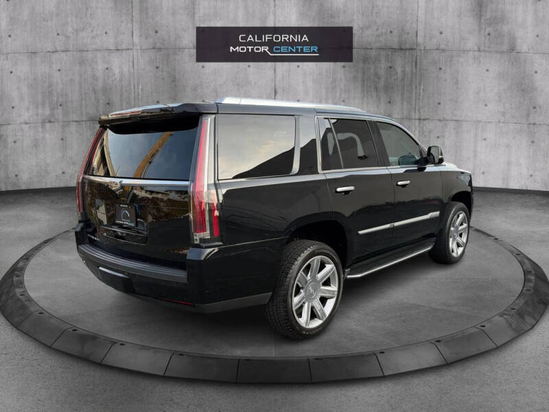 2016 Cadillac Escalade Luxury Collection