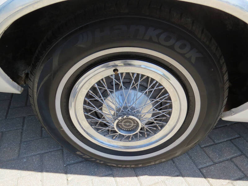 1977 Ford Thunderbird