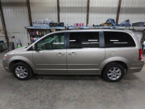 2008 Chrysler Town and Country for sale at Alpha Auto - Mitchell in Mitchel SD