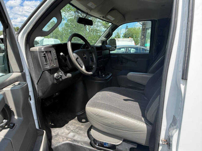 2019 GMC Savana 2500