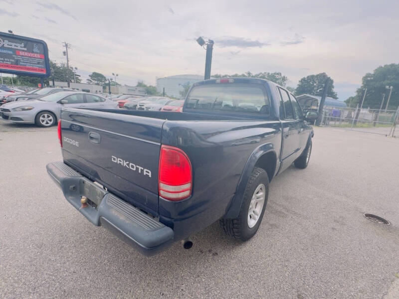 2004 Dodge Dakota Sport