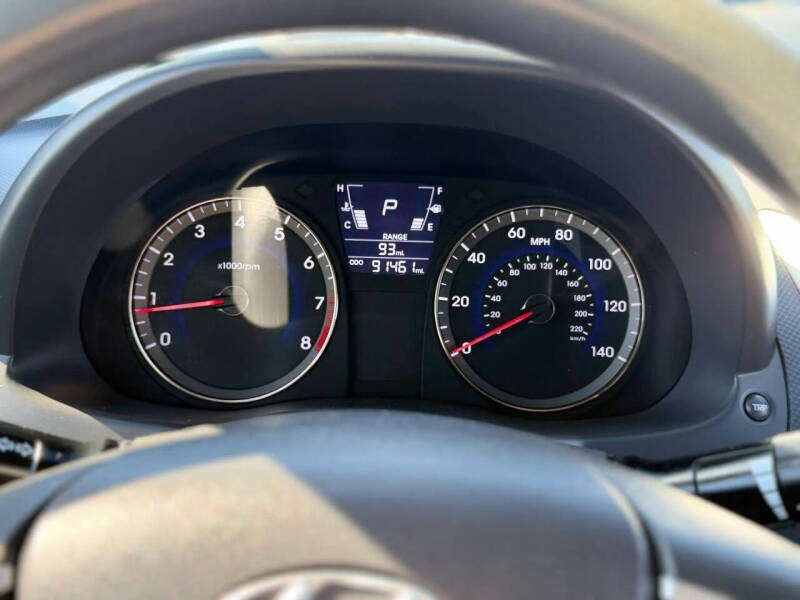 2013 Hyundai Accent GLS
