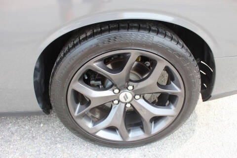 2018 Dodge Challenger SXT Plus