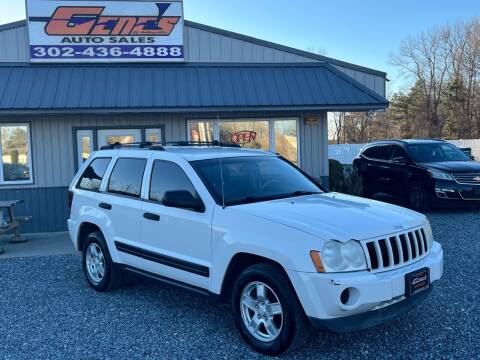 2006 Jeep Grand Cherokee for sale at GENE'S AUTO SALES in Selbyville DE