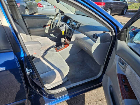 2003 Toyota Corolla LE