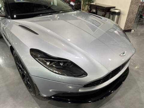 2019 Aston Martin DB11 V8