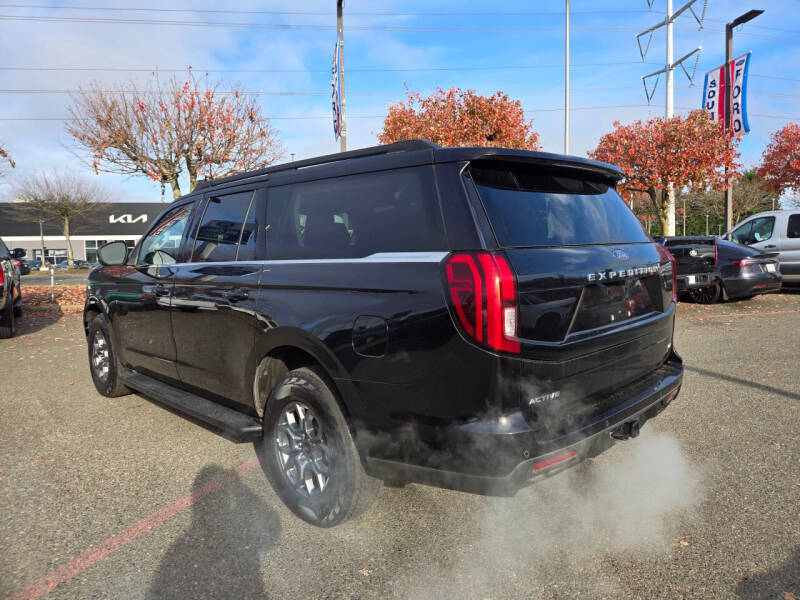 2025 Ford Expedition MAX Active