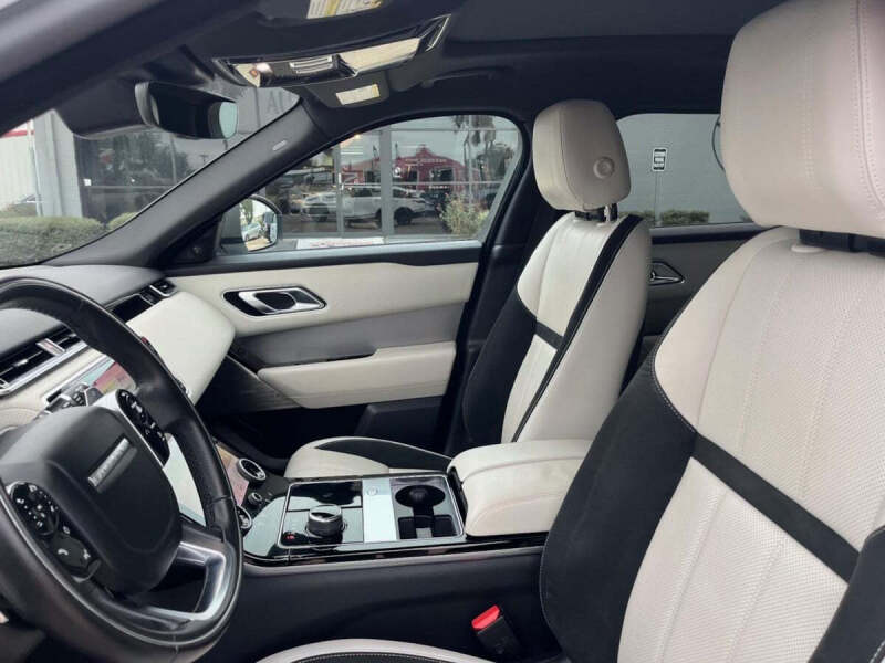 2019 Land Rover Range Rover Velar P250 R-Dynamic SE