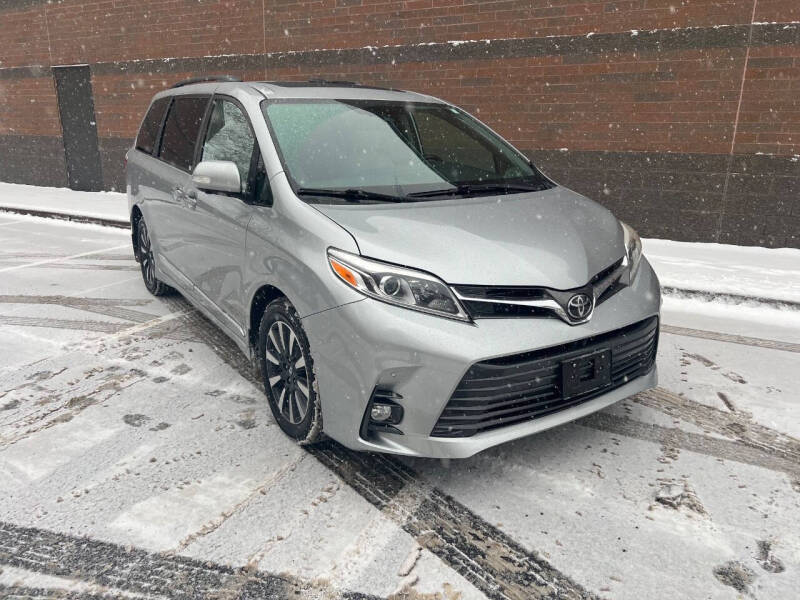2019 Toyota Sienna Limited Premium 7-Passenger