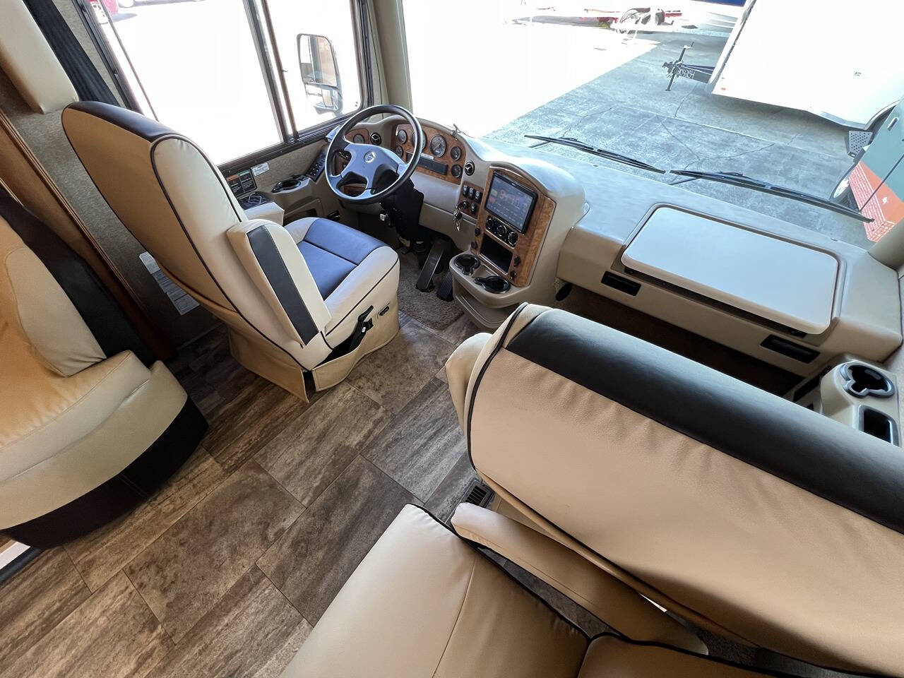 2016 Thor Motor Coach Palazzo for sale at Simple Car Company in Oak Harbor, WA