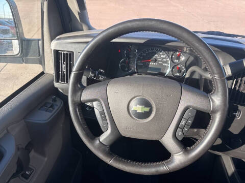 2023 Chevrolet Express 2500