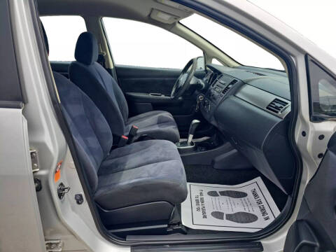 2008 Nissan Versa 1.8 S