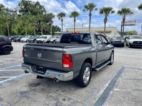 2013 RAM 1500 SLT