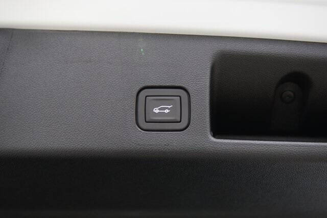 2026 Chevrolet Equinox EV LT 2