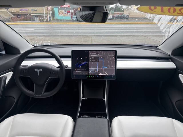 2019 Tesla Model 3 Standard Range Plus