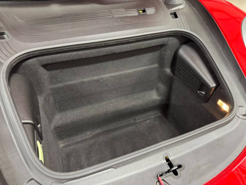 2018 Porsche 911 Carrera