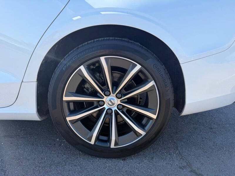 2021 Volvo S60 T5 Momentum