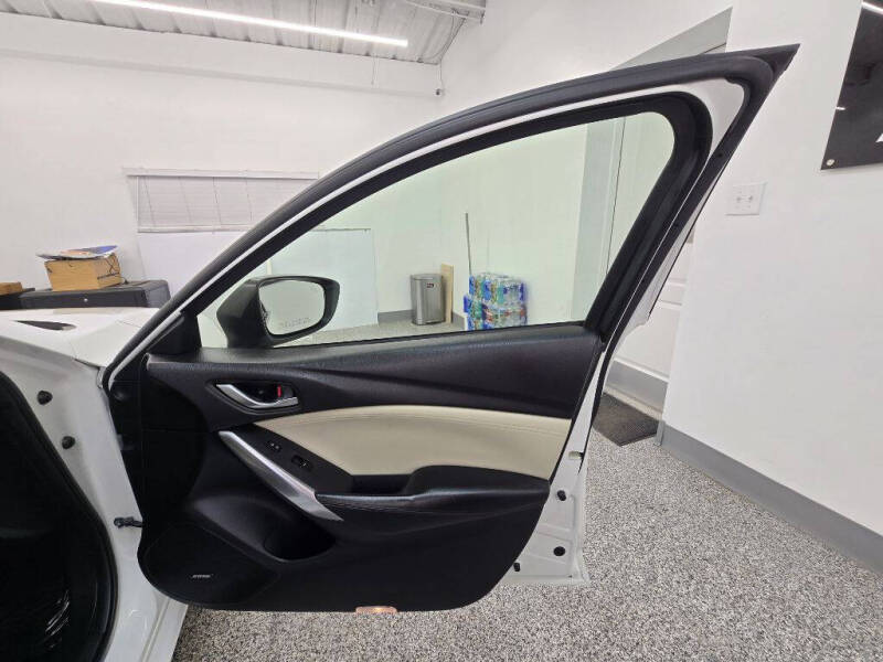 2015 Mazda MAZDA6 i Grand Touring