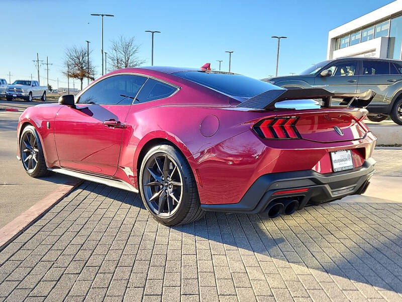 2025 Ford Mustang Dark Horse