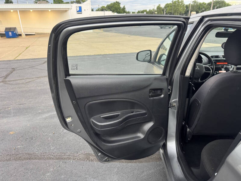 2015 Mitsubishi Mirage ES