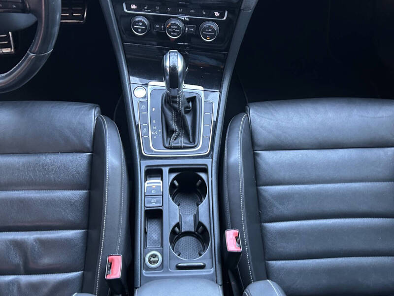 2015 Volkswagen Golf R 4Motion