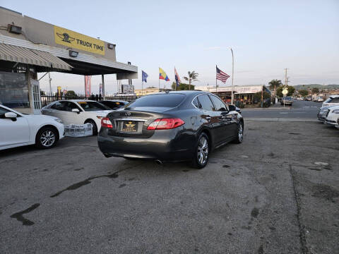2012 Infiniti M37