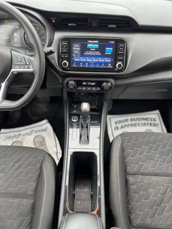 2021 Nissan Kicks SV