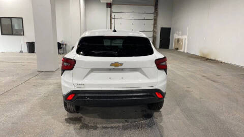 2025 Chevrolet Trax LS