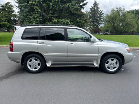 2006 Toyota Highlander for sale at TONY'S AUTO WORLD in Portland OR