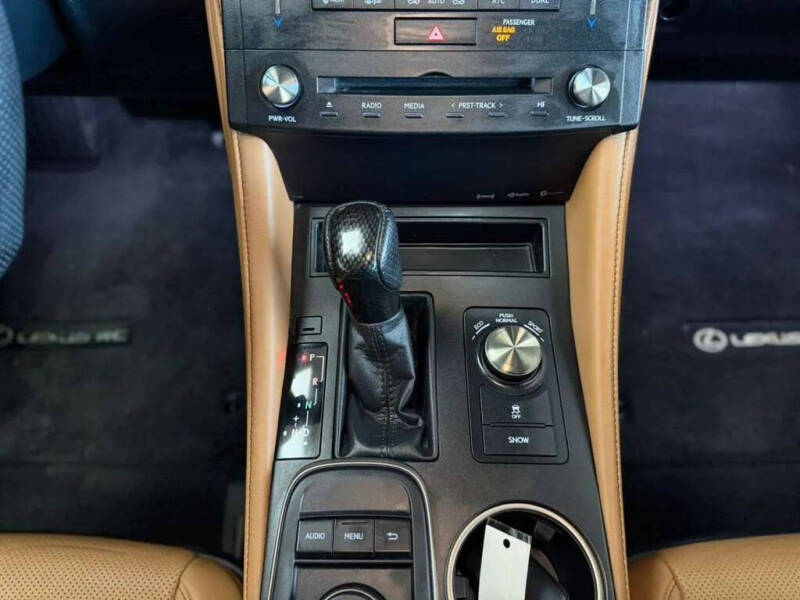 2017 Lexus RC 200t