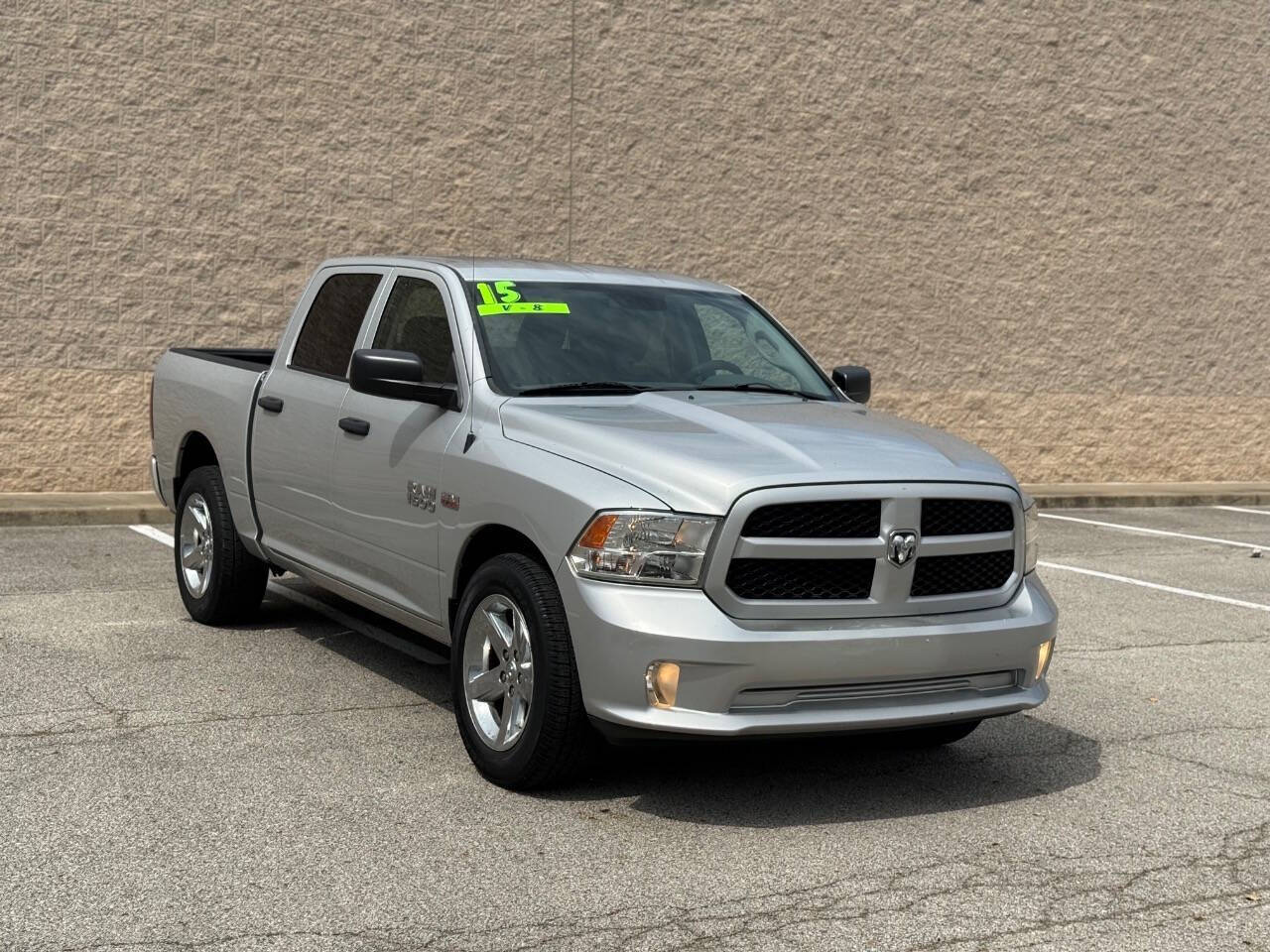 2015 RAM 1500 Express 4x2 4dr Crew Cab 5.5 ft. SB Pickup's photo