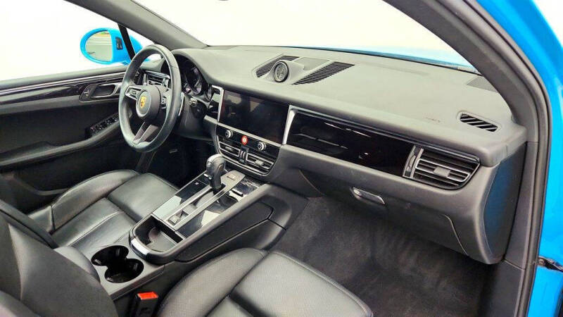 2022 Porsche Macan