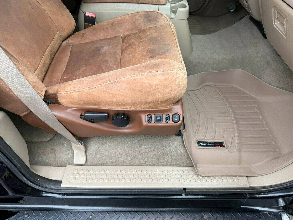 2005 Ford F-350 Super Duty 56