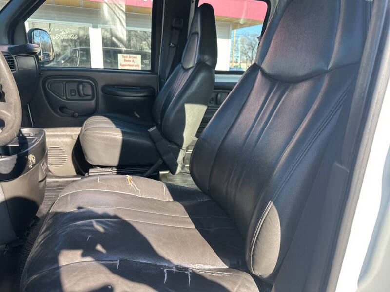 2002 Chevrolet Express 2500