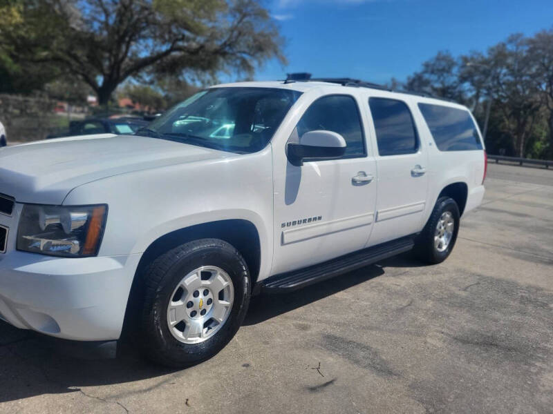 2013 Chevrolet Suburban for sale at FAMILY AUTO BROKERS in Longwood FL