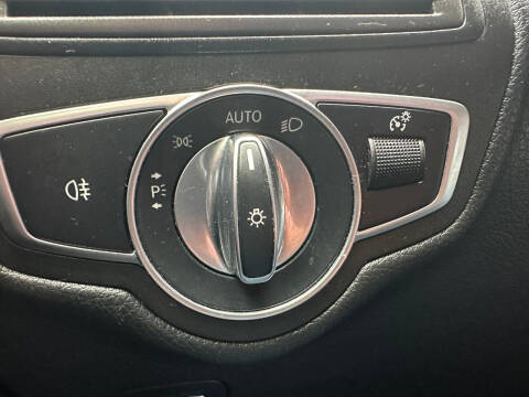 2020 Mercedes-Benz GLC GLC 300