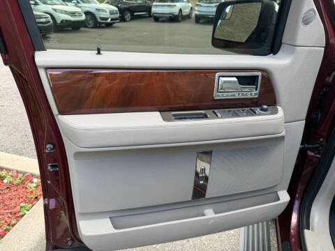 2012 Lincoln Navigator L