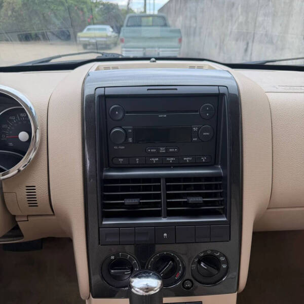2006 Ford Explorer XLT