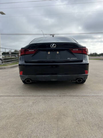 2016 Lexus IS 200t