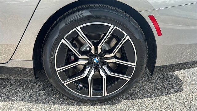 2025 BMW 7 Series 760i xDrive