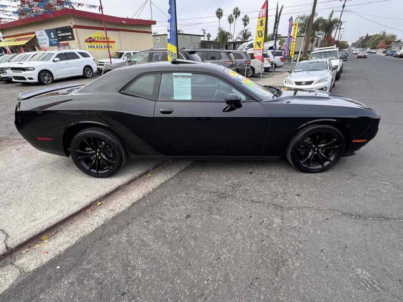 2018 Dodge Challenger SXT Plus