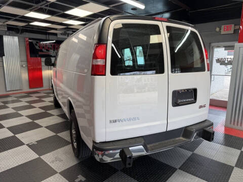 2024 GMC Savana 2500