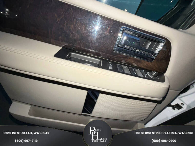 2017 Lincoln Navigator L Select