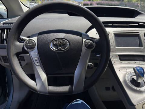2014 Toyota Prius Three